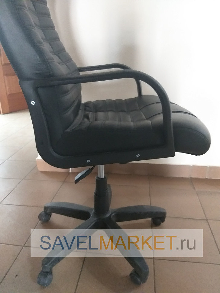 Мастер Савелмаркет отремонтировал кресла в офисе